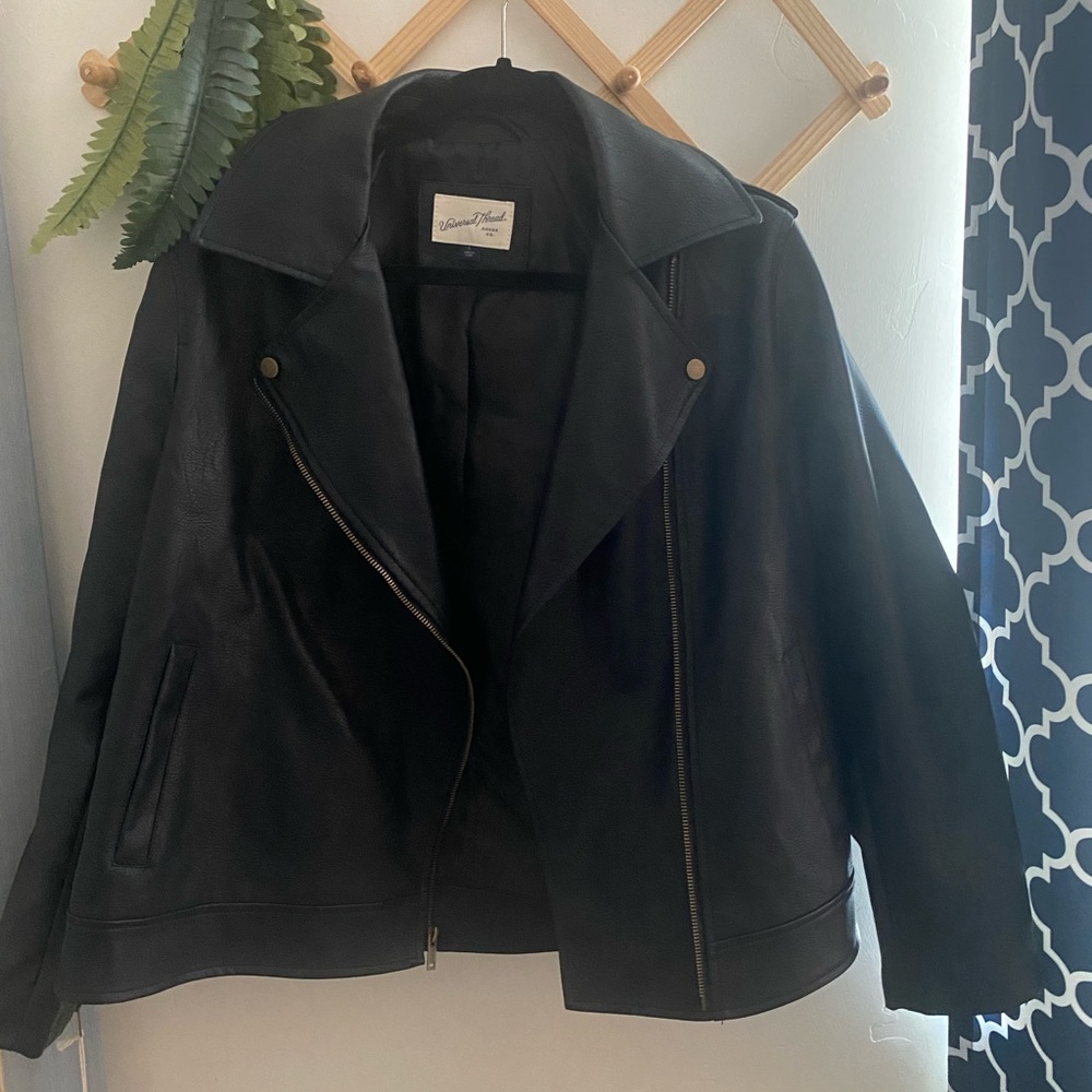 Universal thread faux leather Jacket